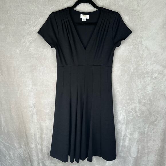 Maeve Dresses & Skirts - Maeve Anthropologie Dress Womens Small Black V Neck Fit Flare Minimal Party LBD